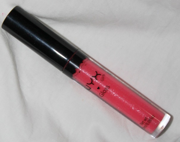 NYX Round Lip Gloss Strawberry Review