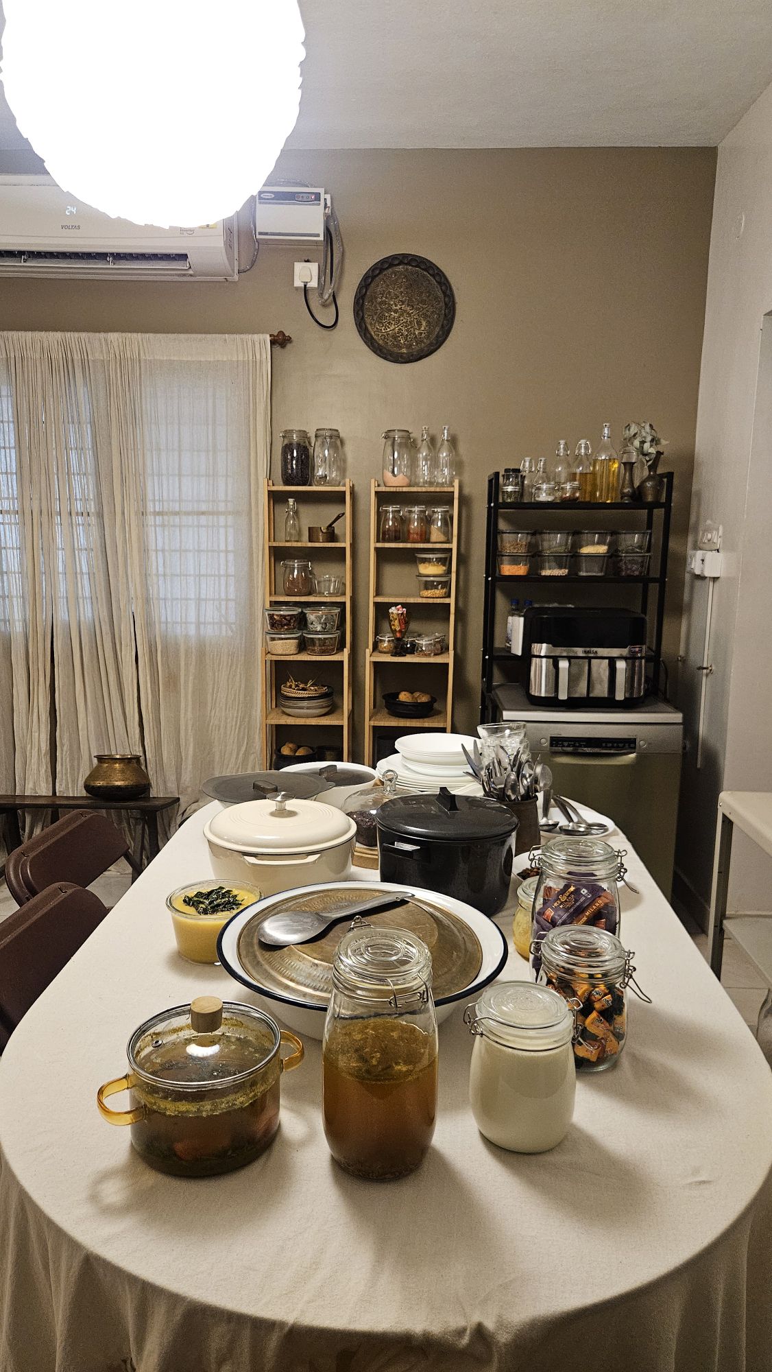 hosting lunch on a saturday.. mid-september 206..